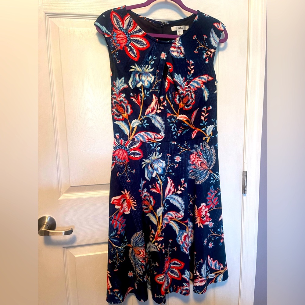 Gorgeous business dress, with sexy teardrop cleavage hole 😍